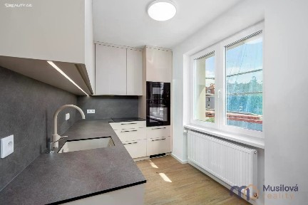 Pronájem bytu 3+kk 68 m² Petra Jilemnického, Teplice