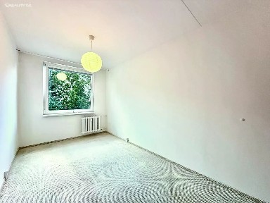 Pronájem bytu 3+1 73 m² Pertoldova, Praha - Modřany