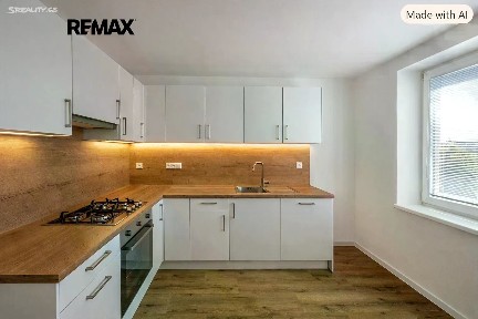 Pronájem bytu 3+1 65 m² Varenská, Ostrava - Moravská Ostrava