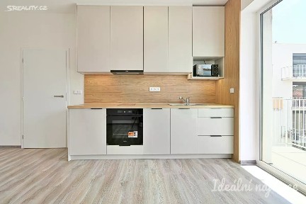 Pronájem bytu 1+kk 29 m² Křenová, Brno - Trnitá