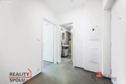 Pronájem bytu 1+kk 30 m²