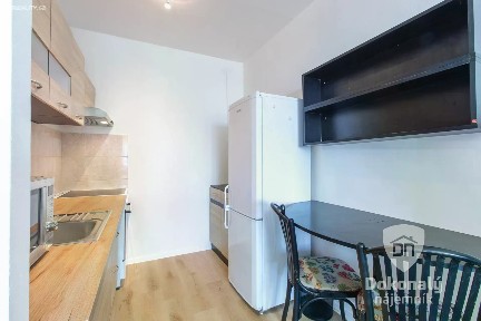 Pronájem bytu 2+kk 45 m² Vašátkova, Praha - Černý Most