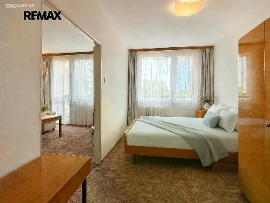 Pronájem bytu 3+1 60 m² Hnězdenská, Praha - Troja