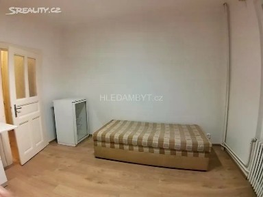 Pronájem bytu 1+kk 20 m² V olšinách, Praha - Strašnice
