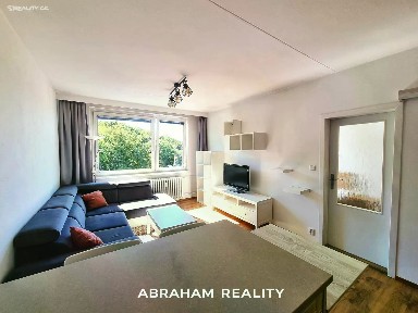 Pronájem bytu 2+kk 41 m² Pod Lysinami, Praha - Hodkovičky