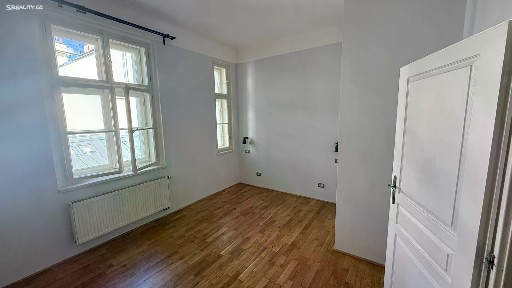 Pronájem bytu 3+kk 56 m² Hostivítova, Praha - Vyšehrad