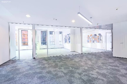 Pronájem kanceláře 1551 m² Karolinská, Praha - Karlín