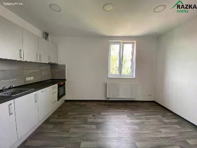 Pronájem bytu 3+1 92 m² Kočov