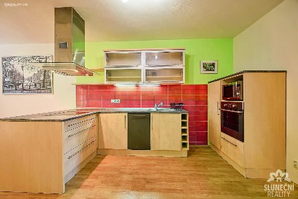 Pronájem rodinného domu 180 m², pozemek 252 m² Václava Kulíška, Uherské Hradiště - Mařatice
