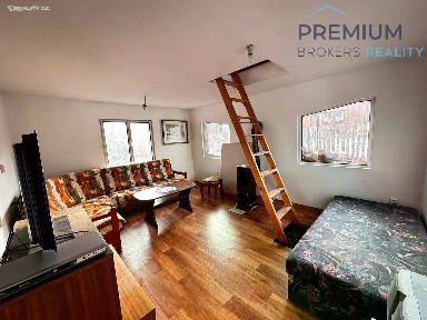 Prodej chaty 30 m², pozemek 589 m² Chbany - Poláky