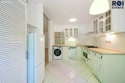 Pronájem bytu 3+1 64 m² Rajmonova, Praha - Kobylisy