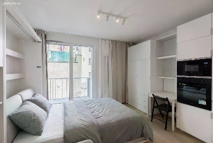 Pronájem bytu 1+kk 25 m² Krymská, Praha - Vršovice