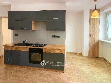 Pronájem bytu 2+1 55 m² Gagarinova, Znojmo