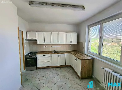 Pronájem bytu 4+kk 86 m² Božice