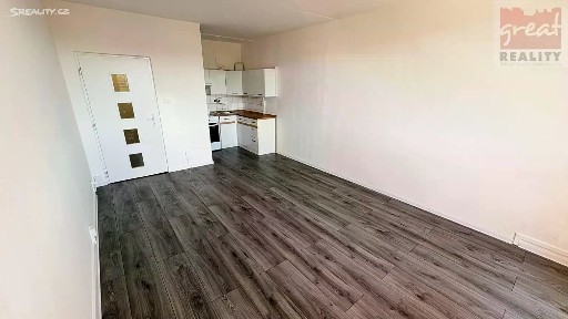 Pronájem bytu 2+kk 37 m² Tř. 1. máje, Hranice - Hranice I-Město