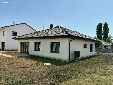 Prodej rodinného domu 124 m², pozemek 802 m² Na Kopci, Pečky - Velké Chvalovice