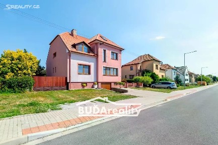 Prodej rodinného domu 309 m², pozemek 913 m² Halenkovice