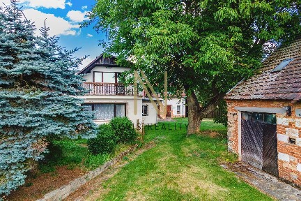 Prodej rodinného domu 272 m², pozemek 1309 m² Sedlec