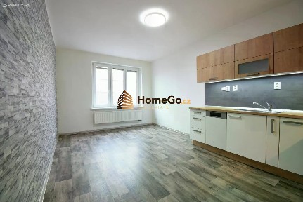 Pronájem bytu 2+kk 51 m² Souvratní, Praha - Michle