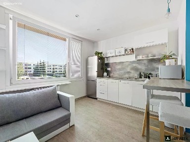 Pronájem bytu 2+kk 36 m² Urxova, Hradec Králové - Třebeš
