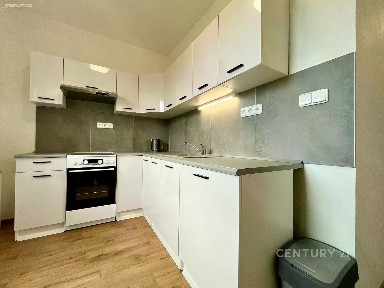Pronájem bytu 2+1 55 m² Moravská, Kroměříž