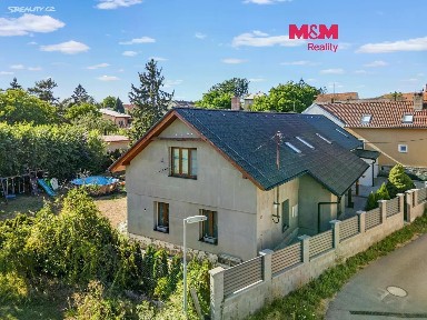 Prodej rodinného domu 210 m², pozemek 1040 m²