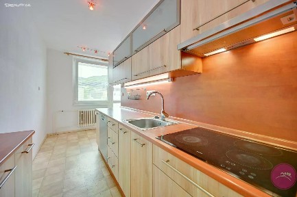 Prodej bytu 3+1 75 m² Na Orátě, Hlubočky