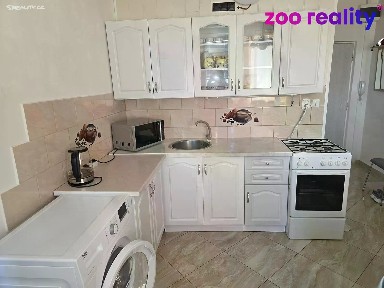 Pronájem bytu 1+1 35 m² Stavbařská, Chomutov