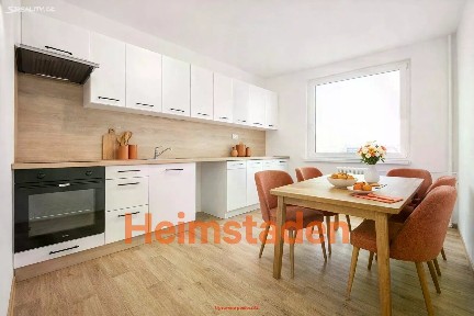Pronájem bytu 3+1 78 m² Závodní, Karviná - Nové Město