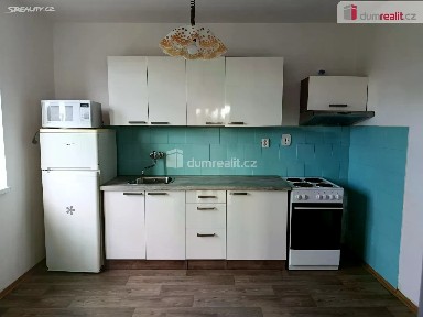 Zbuzany, Praha-západ, V Zahradě