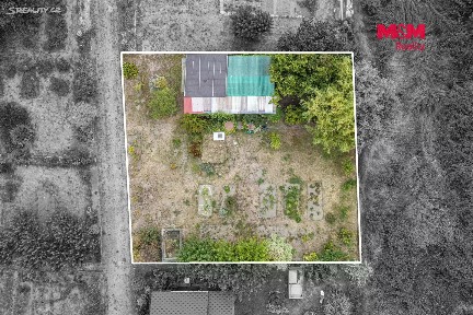 Prodej chaty 8 m², pozemek 312 m² Hradec Králové - Pouchov