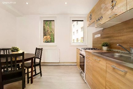 Prodej bytu 2+1 48 m² Dlouhá, Žatec
