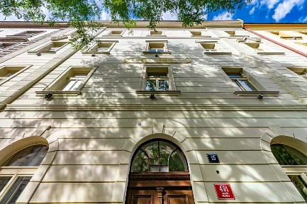 Pronájem bytu 1+kk 38 m² Březinova, Praha - Karlín