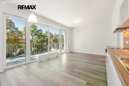 Pronájem bytu 2+kk 59 m² Pod Krocínkou, Praha - Vysočany