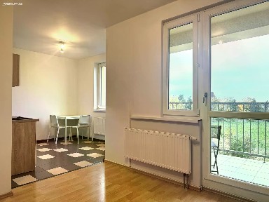 Pronájem bytu 1+kk 38 m² V Honech, Klecany
