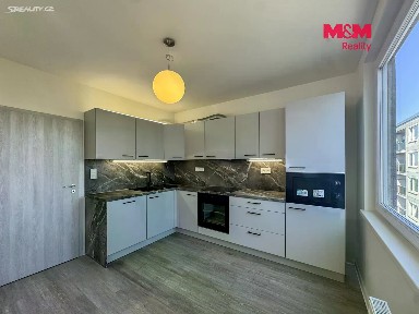 Pronájem bytu 4+1 83 m² Rochovská, Praha - Hloubětín