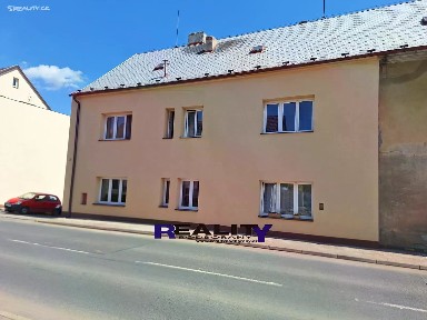 Kryry, Louny, Hlavní