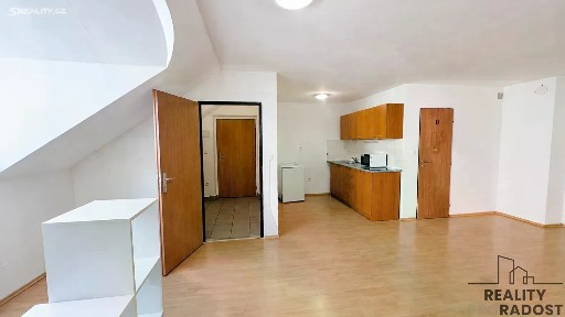 Pronájem bytu 1+kk 50 m²