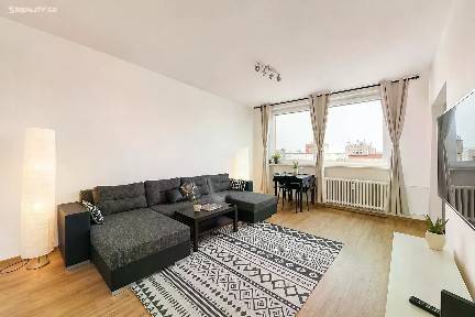 Pronájem bytu 3+1 71 m² Wassermannova, Praha - Hlubočepy