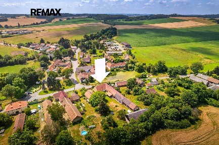 Prodej rodinného domu 250 m², pozemek 4545 m² Mišovice