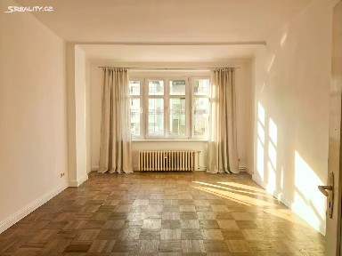 Pronájem bytu 2+1 70 m² Pod Klikovkou, Praha - Smíchov