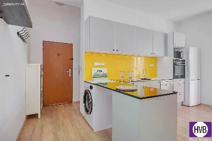 Prodej bytu 2+1 64 m² Plzeňská, Králův Dvůr - Počaply
