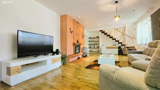 Prodej rodinného domu 299 m², pozemek 1182 m² Dědina, Otnice