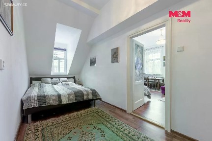 Pronájem bytu 2+1 59 m² Dr. Davida Bechera, Karlovy Vary