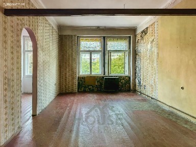 Prodej bytu 2+kk 48 m² náměstí Dr. Václava Holého, Praha - Libeň