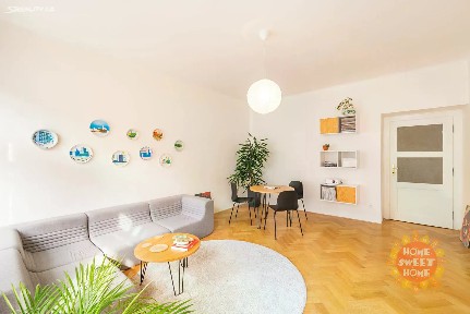 Pronájem bytu 2+1 70 m² Uralská, Praha - Bubeneč