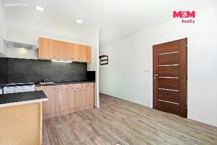 Pronájem bytu 1+1 36 m² Soukenická, Liberec - Liberec VI-Rochlice