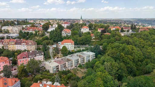 Prodej vícegeneračního domu 198 m², pozemek 317 m² U střešovických hřišť, Praha - Střešovice