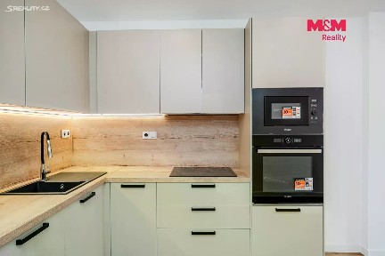 Prodej bytu 4+kk 78 m² Holasova, Ostrava - Hrabůvka