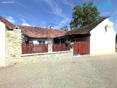 Prodej rodinného domu 140 m², pozemek 555 m² Budyně